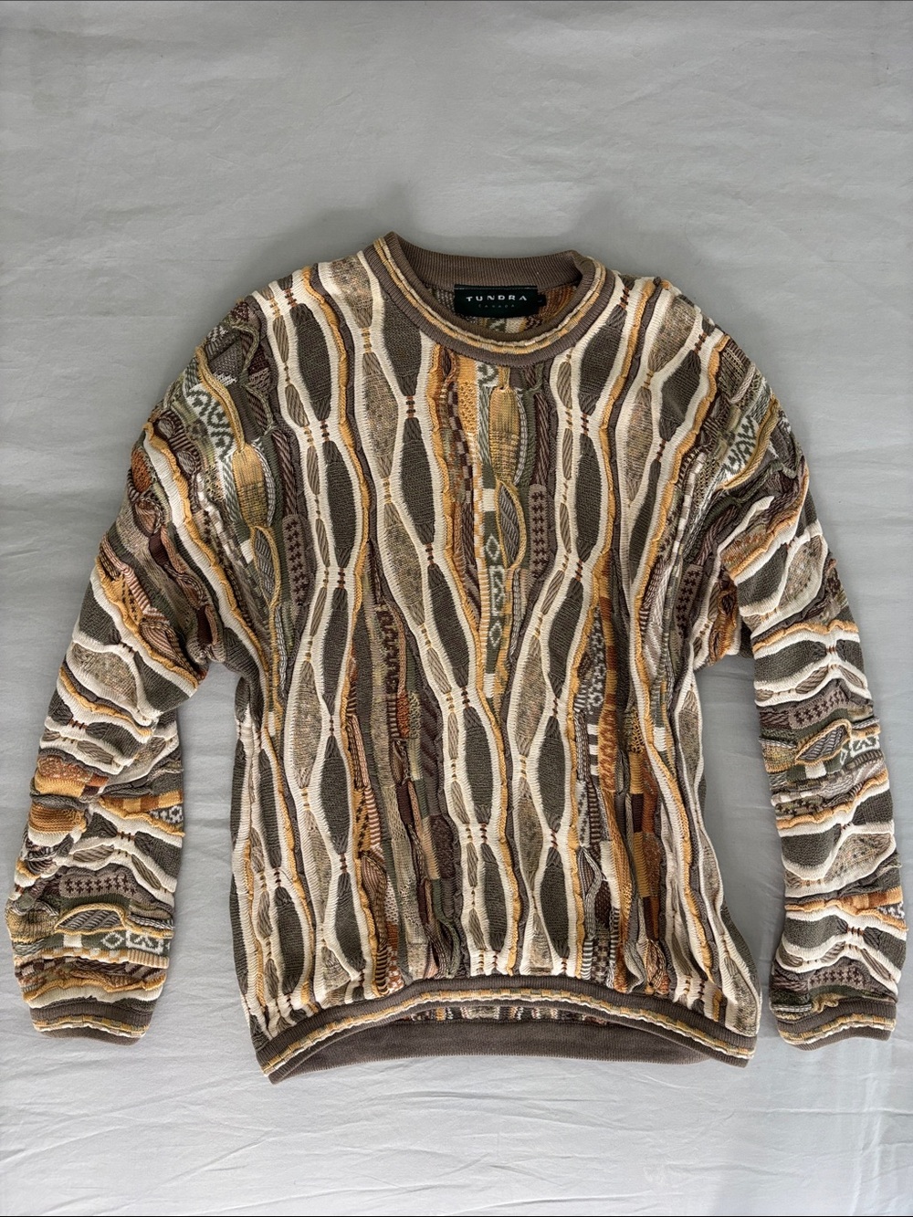 VINTAGE Tundra Men’s Coogi Style Sweater - Picture 10 of 16